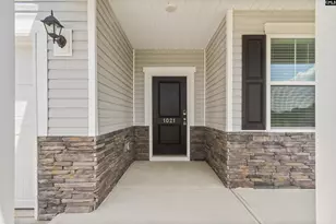 1021 Skidaway Dr, Spartanburg, SC 29303 - Photo 2