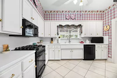 2418 Broughton, Orangeburg, SC 29115 - Photo 6