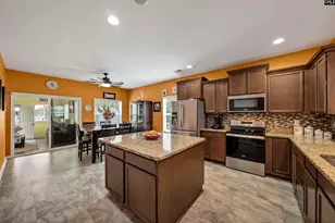 220 Glossy Green Ln, Lexington, SC 29072 - Photo 12