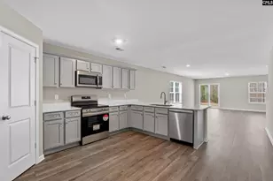 37 Harmon Rd, Hopkins, SC 29061 - Photo 4