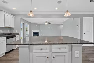 1 Carriagebrook Cir, Camden, SC 29020 - Photo 12