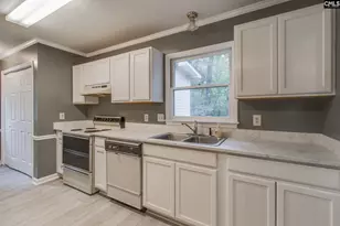 18 Dutch Cir, Irmo, SC 29063 - Photo 10
