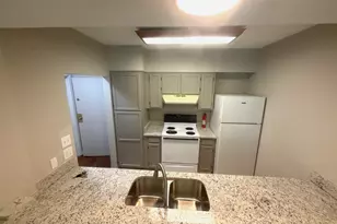 2002 Greene Street 310, Columbia, SC 29205 - Photo 2