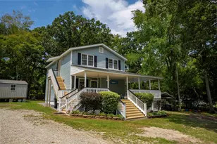 329 Lakeshore Dr, Leesville, SC 29070 - Photo 1