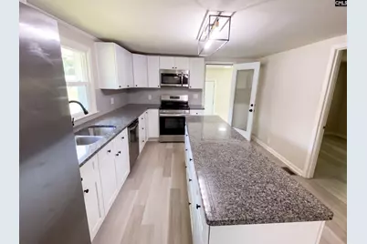 630 S Lee Street, Batesburg, SC 29006 - Photo 2