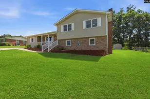 220 Hunstanton Dr, Winnsboro, SC 29180 - Photo 2