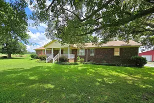 542 Pea Ridge Hwy, Jonesville, SC 29353 - Photo 1