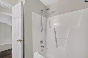 911 Pine St, Columbia, SC 29205 - Photo 16