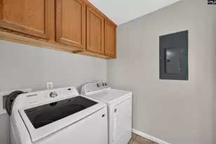 911 Pine St, Columbia, SC 29205 - Photo 8