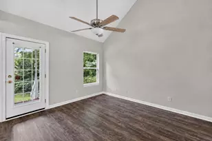 911 Pine St, Columbia, SC 29205 - Photo 4
