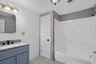 1212 Lewis St, Marion, SC 29571 - Photo 4