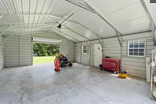 3103 E Peach Rd, Ridgeway, SC 29130 - Photo 8