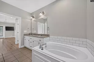 432 Lakeshore Dr, Leesville, SC 29070 - Photo 28