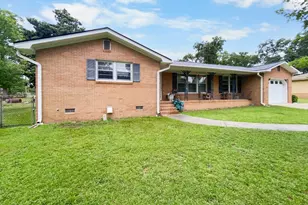 1711 Hazelwood Rd, Columbia, SC 29209 - Photo 2