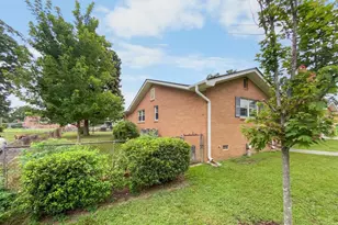 1711 Hazelwood Rd, Columbia, SC 29209 - Photo 6