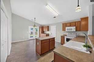 295 Hunters Mill Dr, West Columbia, SC 29170 - Photo 8
