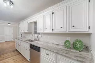 1819 Shadowood, Columbia, SC 29212 - Photo 6