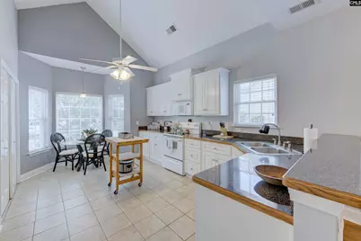 404 Summit Square, Columbia, SC 29229 - Photo 4