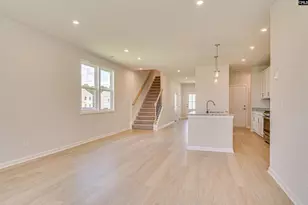 825 Huxley Ln, Elgin, SC 29045 - Photo 10