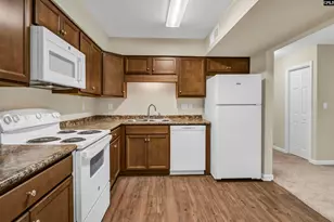 1107 Menlo Dr, Columbia, SC 29210 - Photo 1