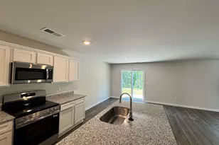 645 Marbled Teal Ln, Hopkins, SC 29061 - Photo 4