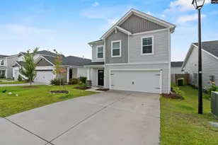 429 Middlebury Ln, Hopkins, SC 29061 - Photo 2