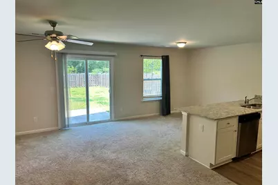 1071 Crescent Moon Loop, Hopkins, SC 29061 - Photo 4