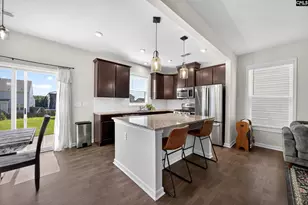 1034 Crescent Moon Loop, Hopkins, SC 29061 - Photo 4