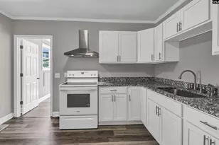 3908 Gibson St, Columbia, SC 29203 - Photo 8