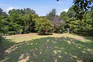 102 Desaussure St, Camden, SC 29020 - Photo 6