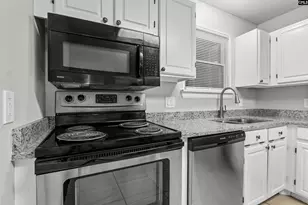 625 Edgewater Ln, West Columbia, SC 29169 - Photo 10