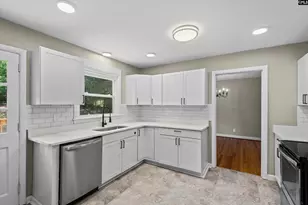 2820 Stepp Dr, Columbia, SC 29204 - Photo 12
