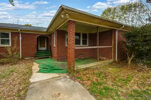 49 Nance St, Newberry, SC 29108 - Photo 2