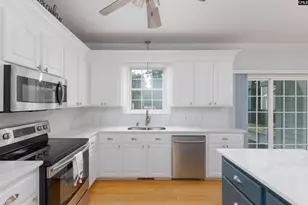 123 Kellers Pond Ln, Lexington, SC 29072 - Photo 4