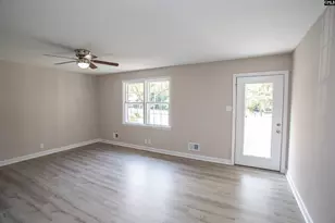 2129 Arrowwood Rd W, Camden, SC 29020 - Photo 6