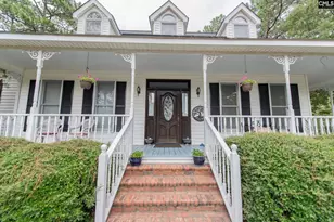 401 Tamwood Cir, Cayce, SC 29033 - Photo 2