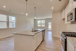 821 Huxley Ln, Elgin, SC 29045 - Photo 8
