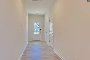 821 Huxley Ln, Elgin, SC 29045 - Photo 2