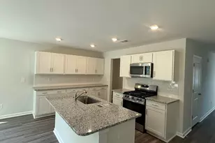 320 Tartan Rd, Hopkins, SC 29209 - Photo 6