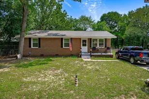 331 Derrick St, West Columbia, SC 29169 - Photo 6