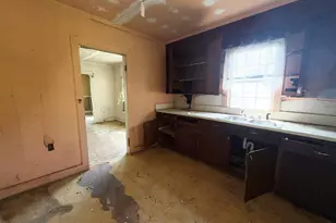 2019 Providence Rd, Cassatt, SC 29032 - Photo 2