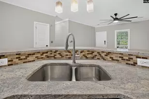 3241 Keenan Dr, Columbia, SC 29201 - Photo 28