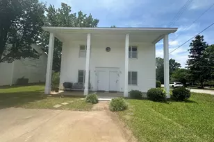 928 N Lucas St, West Columbia, SC 29169 - Photo 2