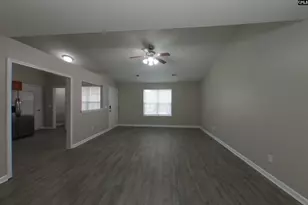 1310 May Oak Cir, Columbia, SC 29229 - Photo 2