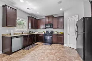 615 Long Stream Ct, West Columbia, SC 29710 - Photo 8