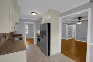119 Springfield Dr, West Columbia, SC 29169 - Photo 8