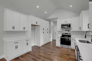 1631 Elmtree Rd, Columbia, SC 29209 - Photo 14