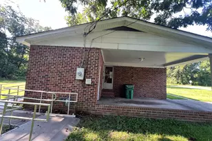 295 Cypress Ave, Denmark, SC 29042 - Photo 2