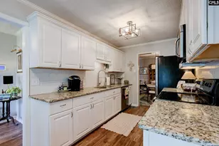 124 N Lake Pointe Dr, Columbia, SC 29229 - Photo 6