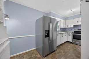 5516 Lakeshore Dr 604, Columbia, SC 29206 - Photo 10